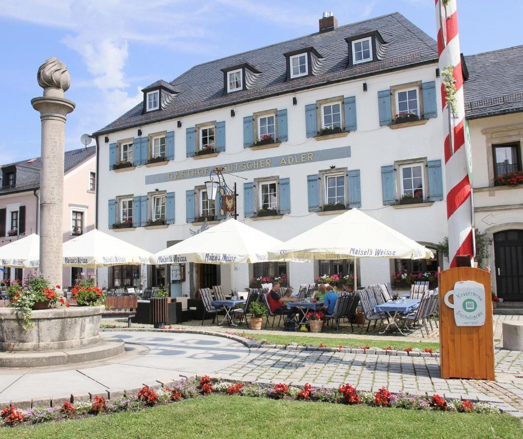 Gasthof Deutscher Adler Und Hotel Puchtler บิชอฟสกรุน ภายนอก รูปภาพ