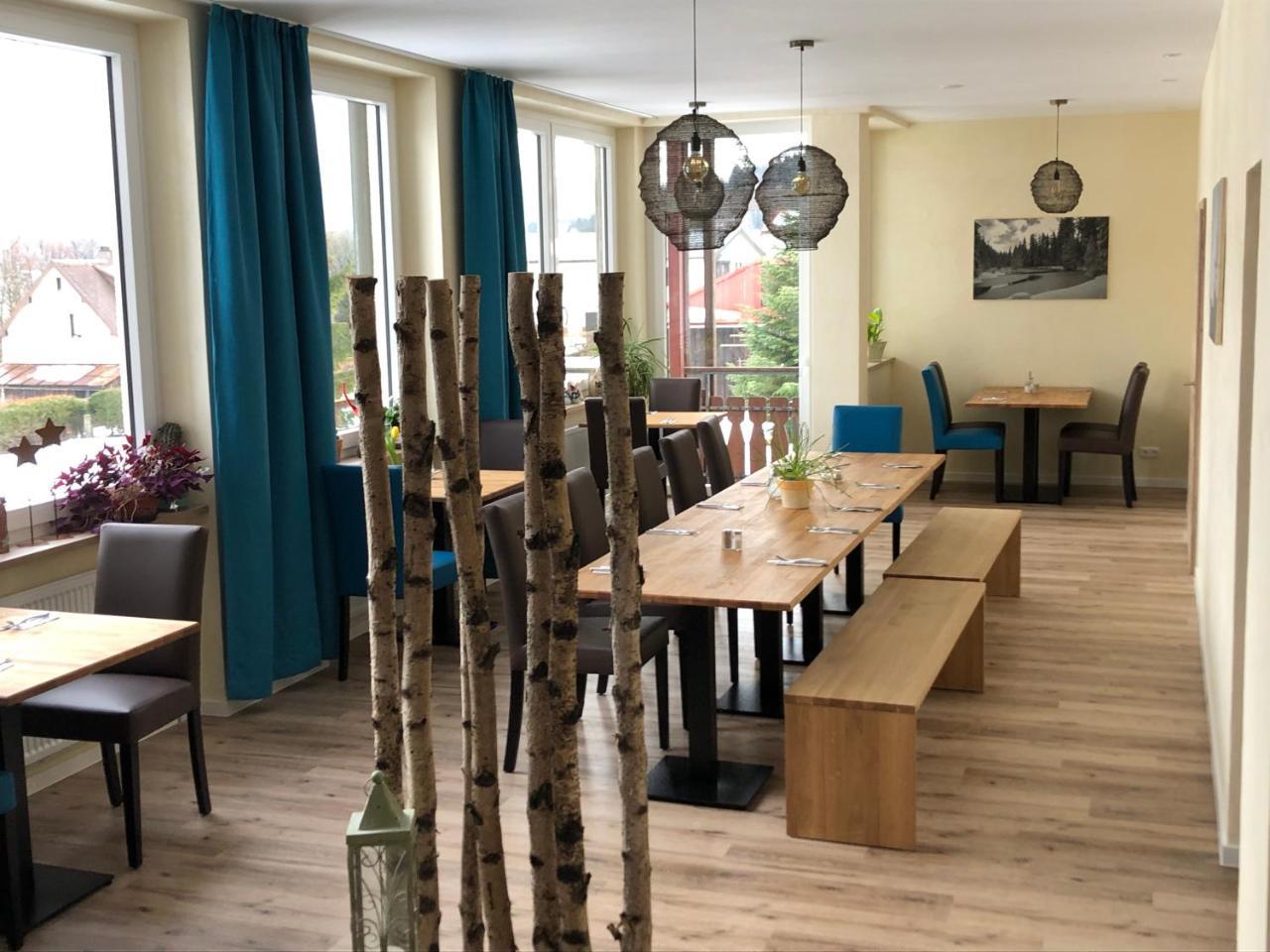 Gasthof Deutscher Adler Und Hotel Puchtler บิชอฟสกรุน ภายนอก รูปภาพ